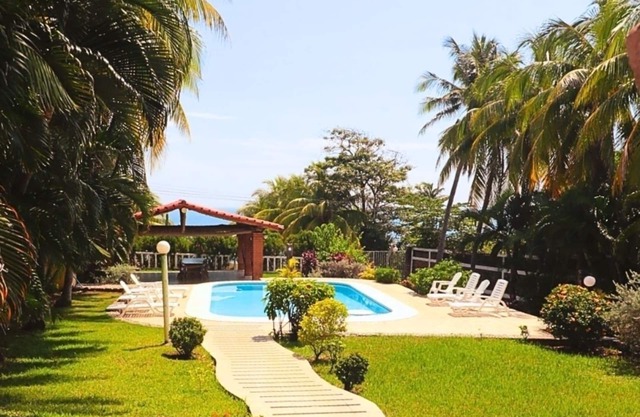 Ocean Front Beach Estate / -Surfers Paradise- SUITE PRESIDENCIAL