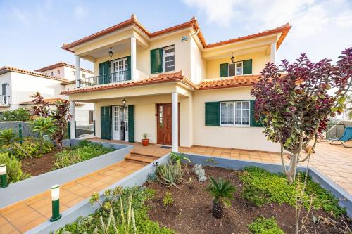 Ocean Side Vista BY YOUR KEY MADEIRA