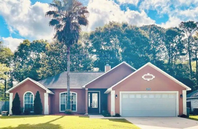 Ocean Springs Getaway Vacation Home