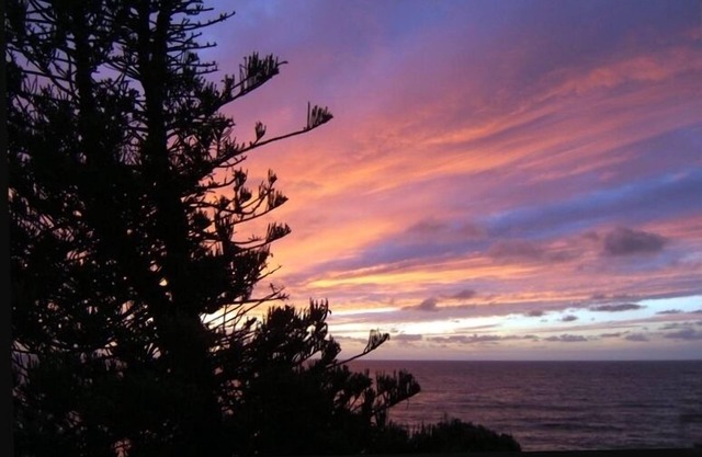 Ocean Sunsets en Gorgeous, Romántico Inicio