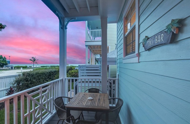 Islamorada Keys Home In Anglers Reef con vista al mar, muelle, piscina y playa