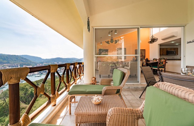 Ocean View Condo cerca de la ciudad