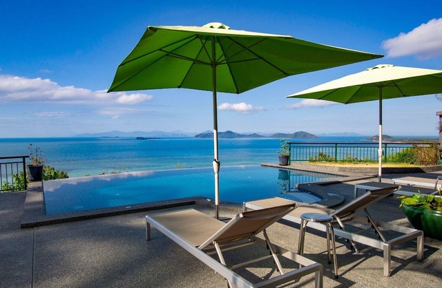 Villa de 2 dormitorios con espectaculares vistas al mar, piscina, jacuzzi, auto gratis y traslados