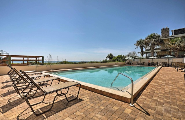 Condominio frente al mar en San Agustín con piscina a pie de playa