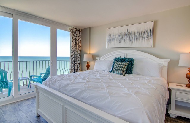 Impresionante condominio frente al mar de 3 dormitorios + privilegios de alquiler oficiales en el lugar