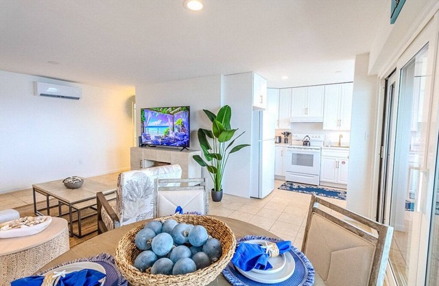 Generator! Oceanfront, 3 POOLS, Central Location