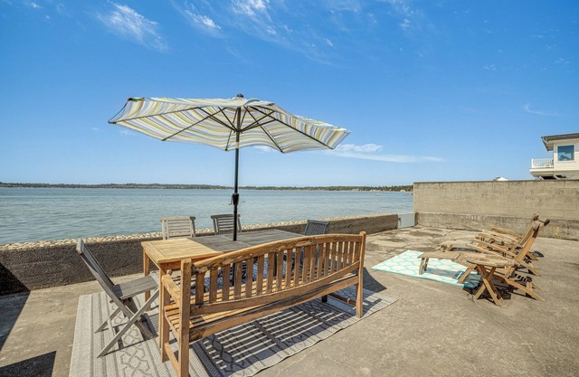 Oceanfront Cottage w/ Patio & Views in Birch Bay!