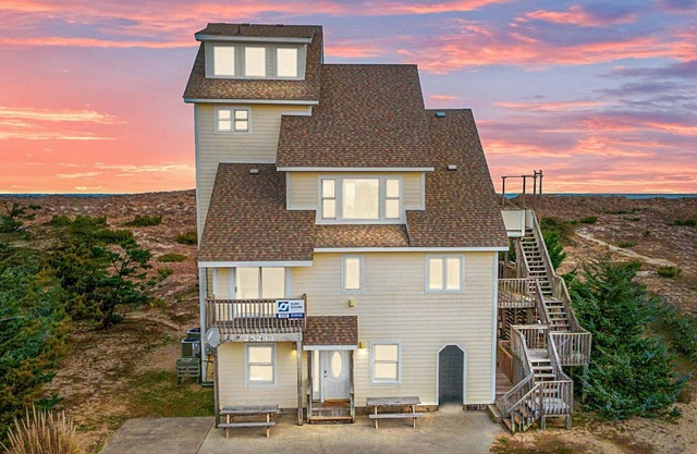 Oceanfront Dog Friendly w/ Private Pool, Hot Tub, Game Room, Cargo Lift, Tennis