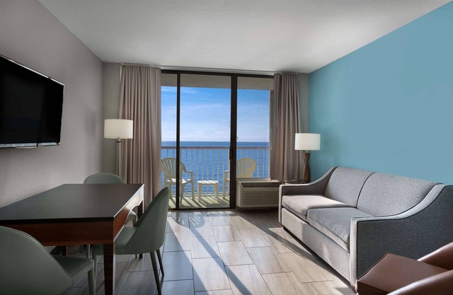 Suite frente al mar en un complejo familiar y privilegios de alquiler en el sitio