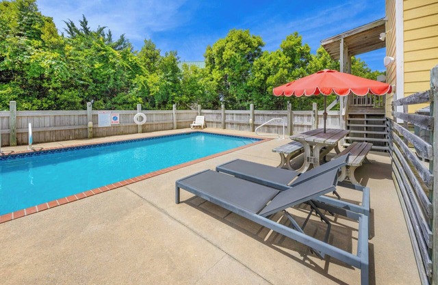 Oceanview Home w/ Saltwater Pool, Hot Tub, Game Room, Basketball. It's So Right!