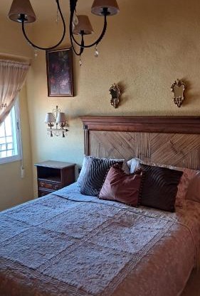 "Old wall House, 2 dormitorios, Desayuno, Streaming, wiffi gratis
