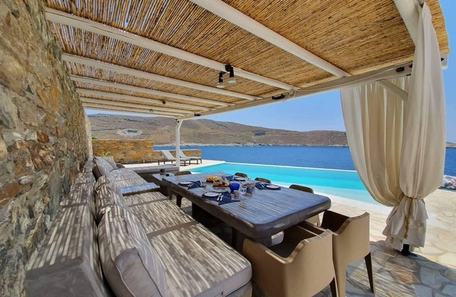 Villa frente al mar de la costa de oliva