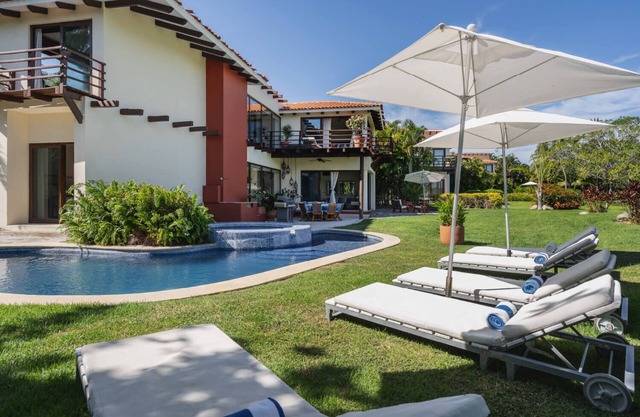 Acceso Premier, Golf, Clubes de Playa, Piscina, Spa, Carrito de Golf