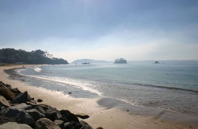 'En Caseys' - Absoluta frente a la playa