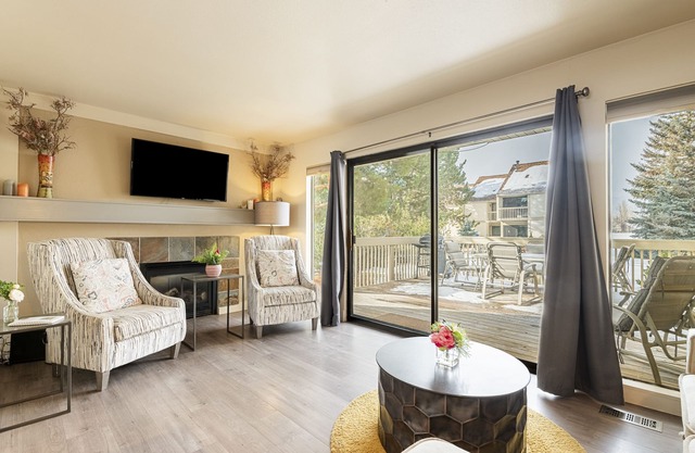 Remodelado 2 BDRM en Park Meadows, capacidad para 6 personas, en la ruta de traslado GRATUITO. Cerca de esquí!