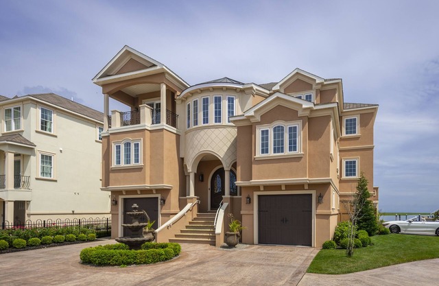 Mansión frente a la bahía (6BD / 7BA) w Ascensor, jacuzzi, enormes cubiertas y sala de juegos