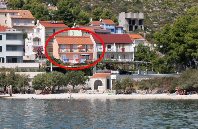 Apartamento de una habitación con una terraza Marina, Trogir (A-6116-f)