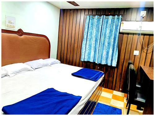 Oooo Hotel P-V-R Near Railway Station With Best Price