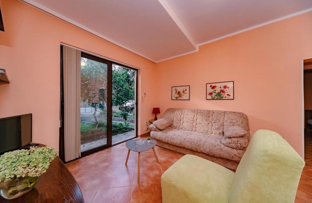 Orange Dream Apartment