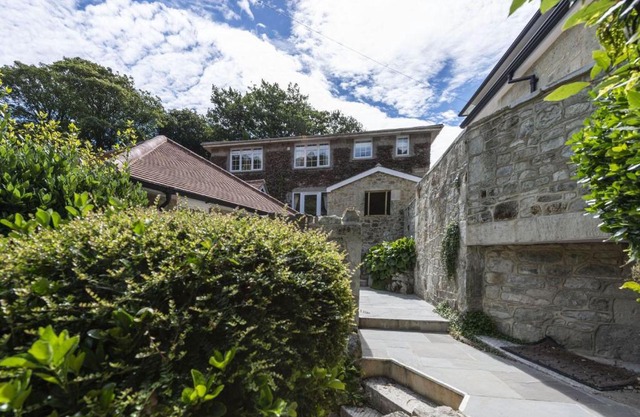 Orchard Leigh Villa