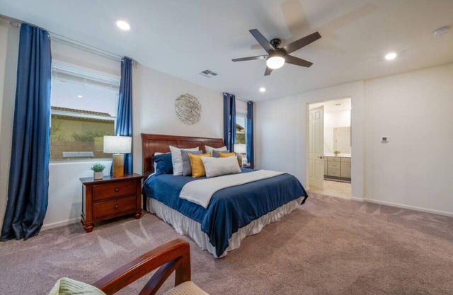 Duplex-Style House / Split / 3 BR 3 BA / Office