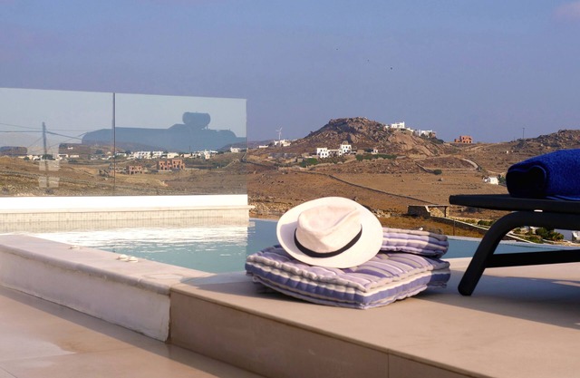 Ortus White Mykonian Luxury Villa