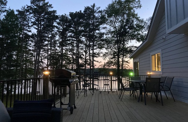 Nuestro lugar feliz! Increíble casa de vacaciones en el lago Hartwell