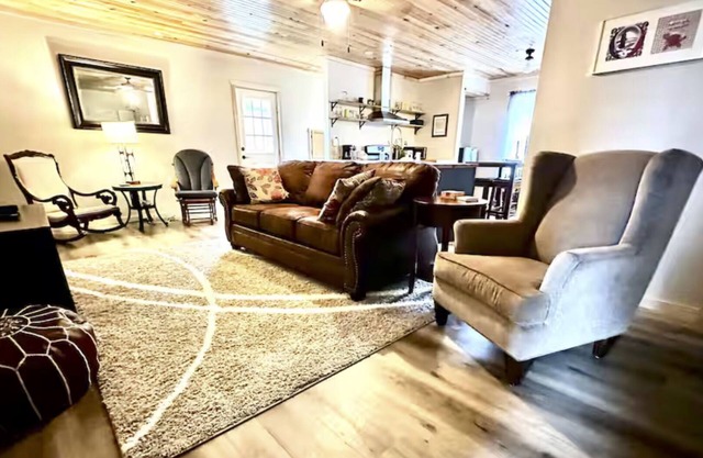 Outdoor Adventure Near Ohio University 2BR/1BA