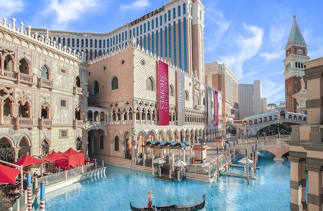 Outdoor Pool, Two Premium 2 Queen City View Suite at The Venetian