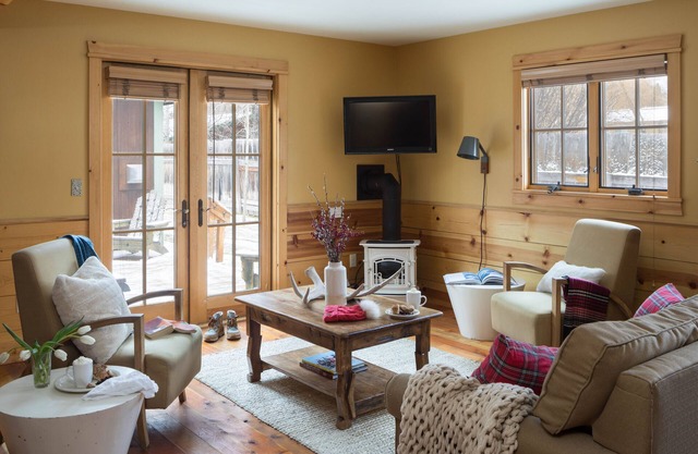 Puesto avanzado: Alpine Cottage 4