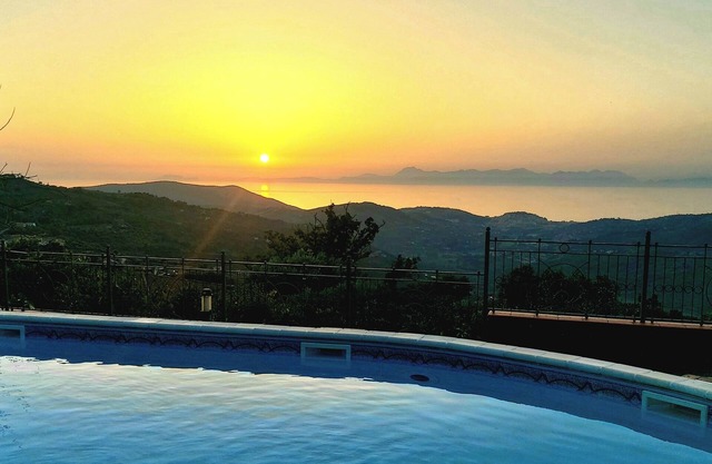 Resumen Villa exclusiva en Cilento con piscina