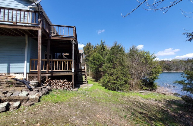 NIDO DE BÚHO - Enorme Lakefront Home 4+ dormitorio / 3. 5 baños con fácil caminar al agua!