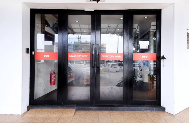 OYO 619 Grand City Hotel 2