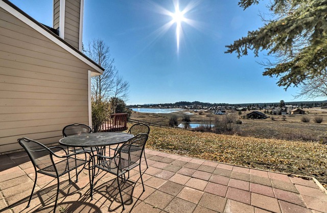 Pagosa Springs Home w / Deck & Lake Views!