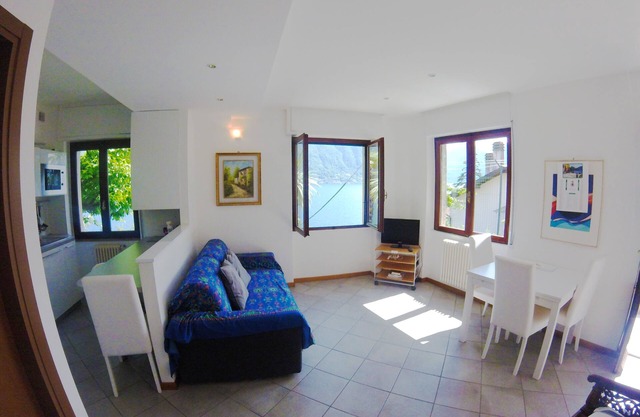 Palm Bay residencia frente al lago apartamento con plaza de aparcamiento privado
