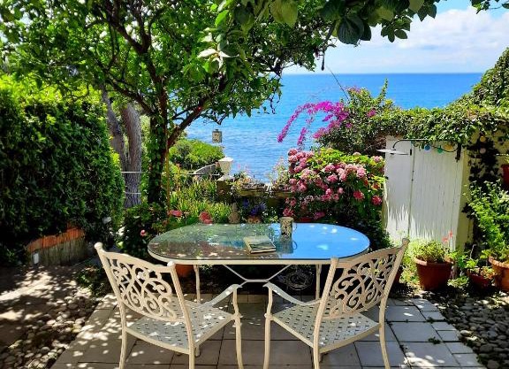 Paradise on heart, Appartamento sul mare con accesso privato spiaggia
