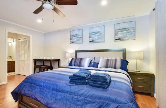 Guest Suite Paradiso by DIGSIFY Self Check in Private Entrance King Bed Free Parking Near PGA Beaches Roger Dean Stadium Fitteam Ballpark