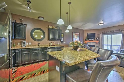 Park City Condo with Pool and Hot Tub by 3 Resorts