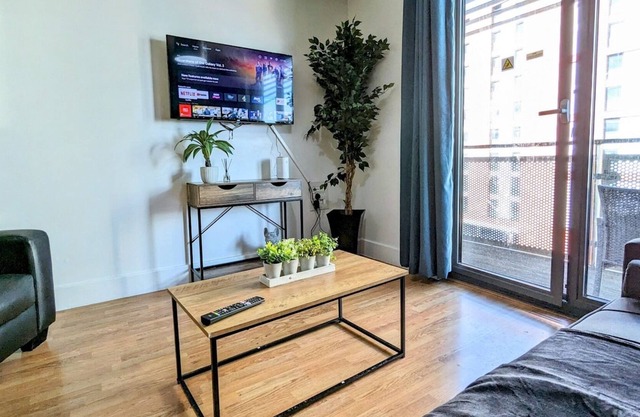 Pass the Keys | Your Chic Arcadian Getaway in Central Birmingham