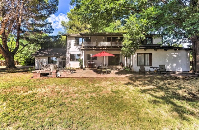 ¡NUEVO! Downtown Cottonwood Home w / Hot Tub & Patio!