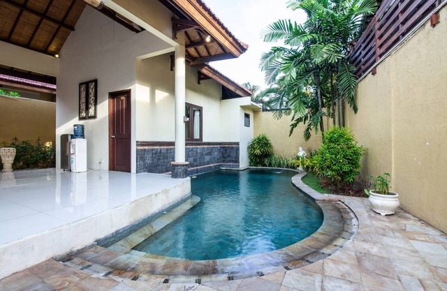PB - 5BR - V1 + V2 · ❤️5-BR Villa privada con piscina a pie de la playa de Seminyak