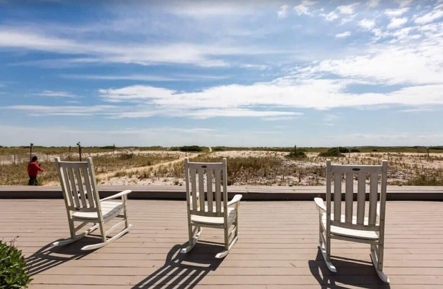 Serenidad en la playa en East Harbor Cottage 2 !!