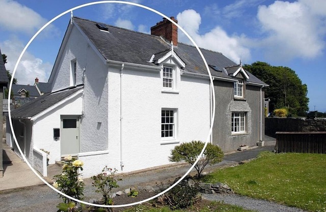 Acogedora casa de campo en el tranquilo pueblo de Stackpole, cerca de la bahía de Barafundle