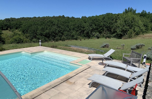 Gîte in a haven of peace: 5 bedrooms / 4 showers / 1 bath