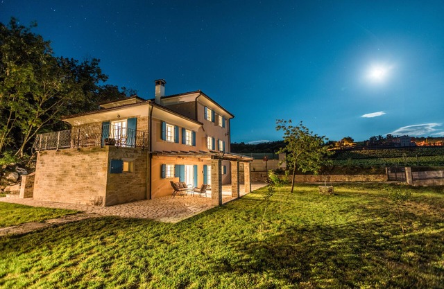 Peaceful Istrian villa with pool ideal for a romantic gateway or family vacation