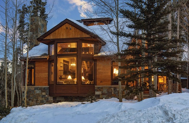 Peak 8 Platinum Large Home - ¡100% recientemente renovado! Ski-in, caminar hasta el pico 8