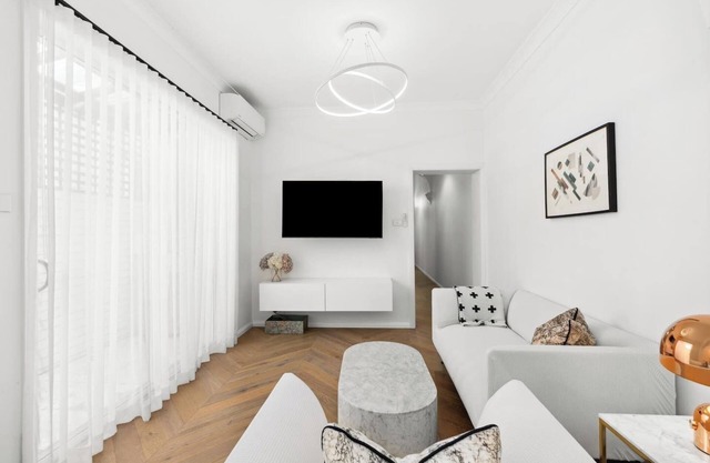 Pearl Terrace Heritage Elegance in Redferns Heart