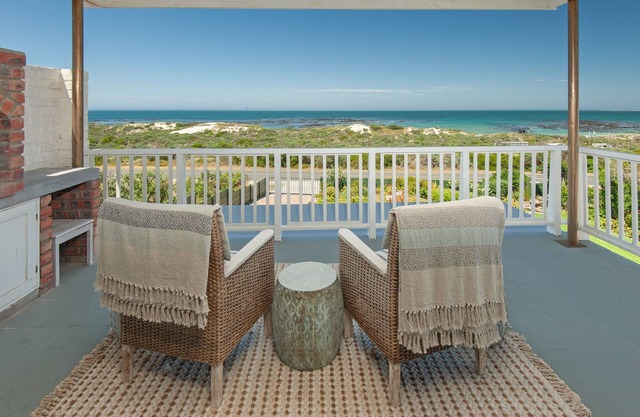 Pearly Beach House - Cuatro Habitaciones Casa, Capacidad 8