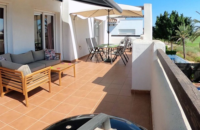 Ático con vistas al campo de golf de Mar Menor. WI-FI GRATIS. Preciosa piscina