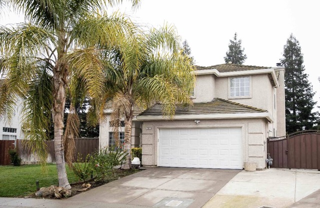 Perfect family home 4 bedroom luxury house